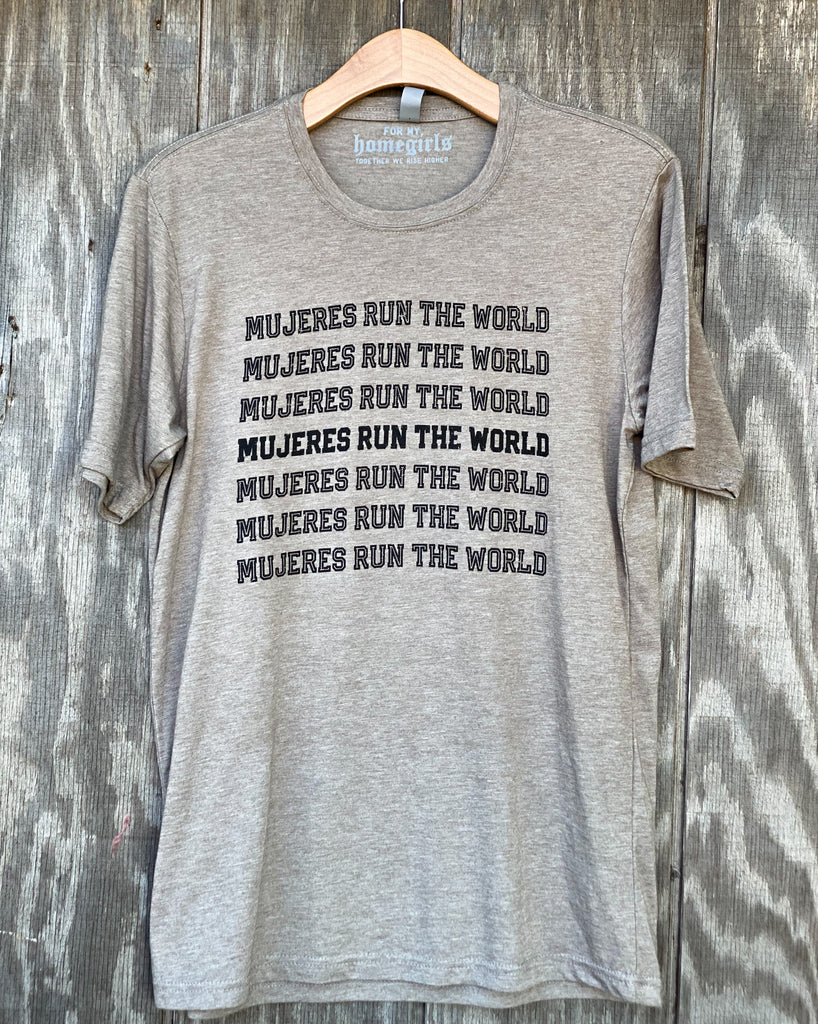 Olive Green Mujeres Run The World (Unisex T-Shirt)